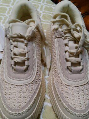 CUSHIONAIRE SIZE 11 BEIGE NEW IN BOX